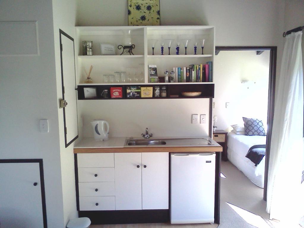 Waters Edge B&B Kaitaia Oda fotoğraf
